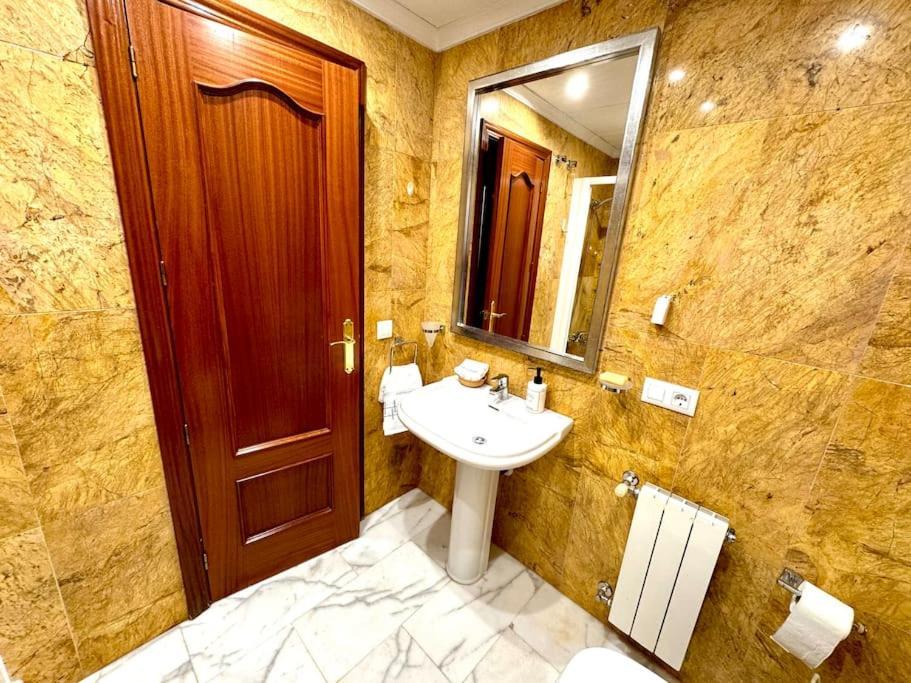 Apartamento En Pleno Centro Con Aparcamiento Opcional Cordoba Exterior photo